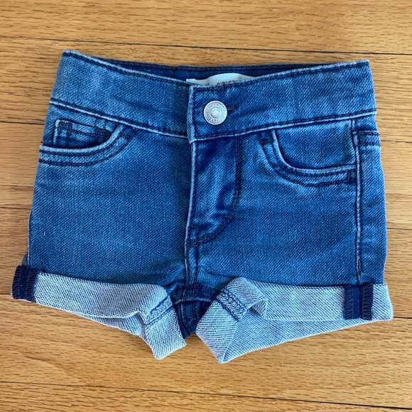 New without tags Levi girlfriend denim shorts baby - Picture 1 of 4